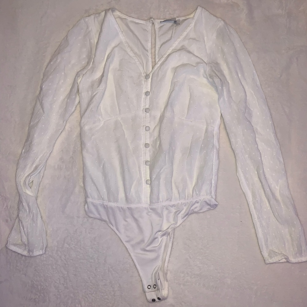 Hollister V-Neck Balloon Sleeve Bodysuit